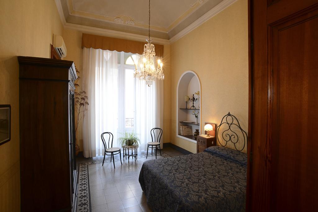 Suites In Sicily 阿奇雷亚莱 外观 照片