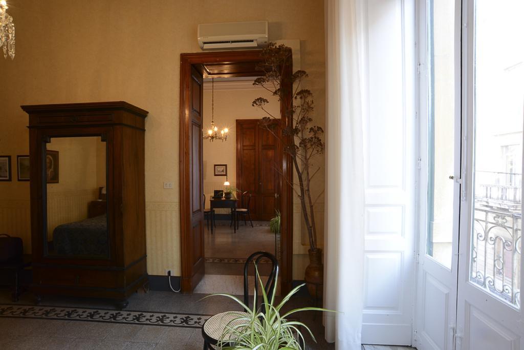 Suites In Sicily 阿奇雷亚莱 外观 照片