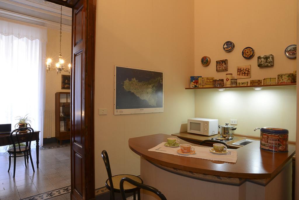 Suites In Sicily 阿奇雷亚莱 外观 照片