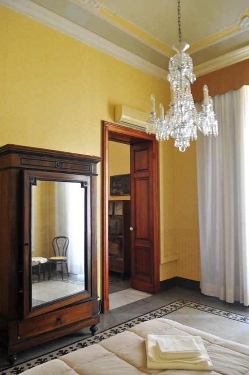 Suites In Sicily 阿奇雷亚莱 外观 照片